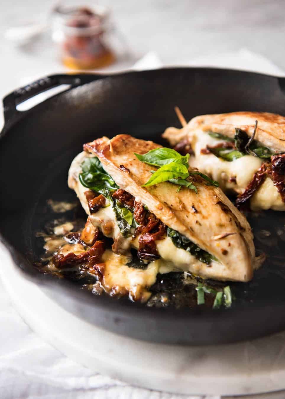 5 minutes prep is all it takes for this juicy flavour bomb! Made extra tasty with an Italian dressing slathered on the chicken.