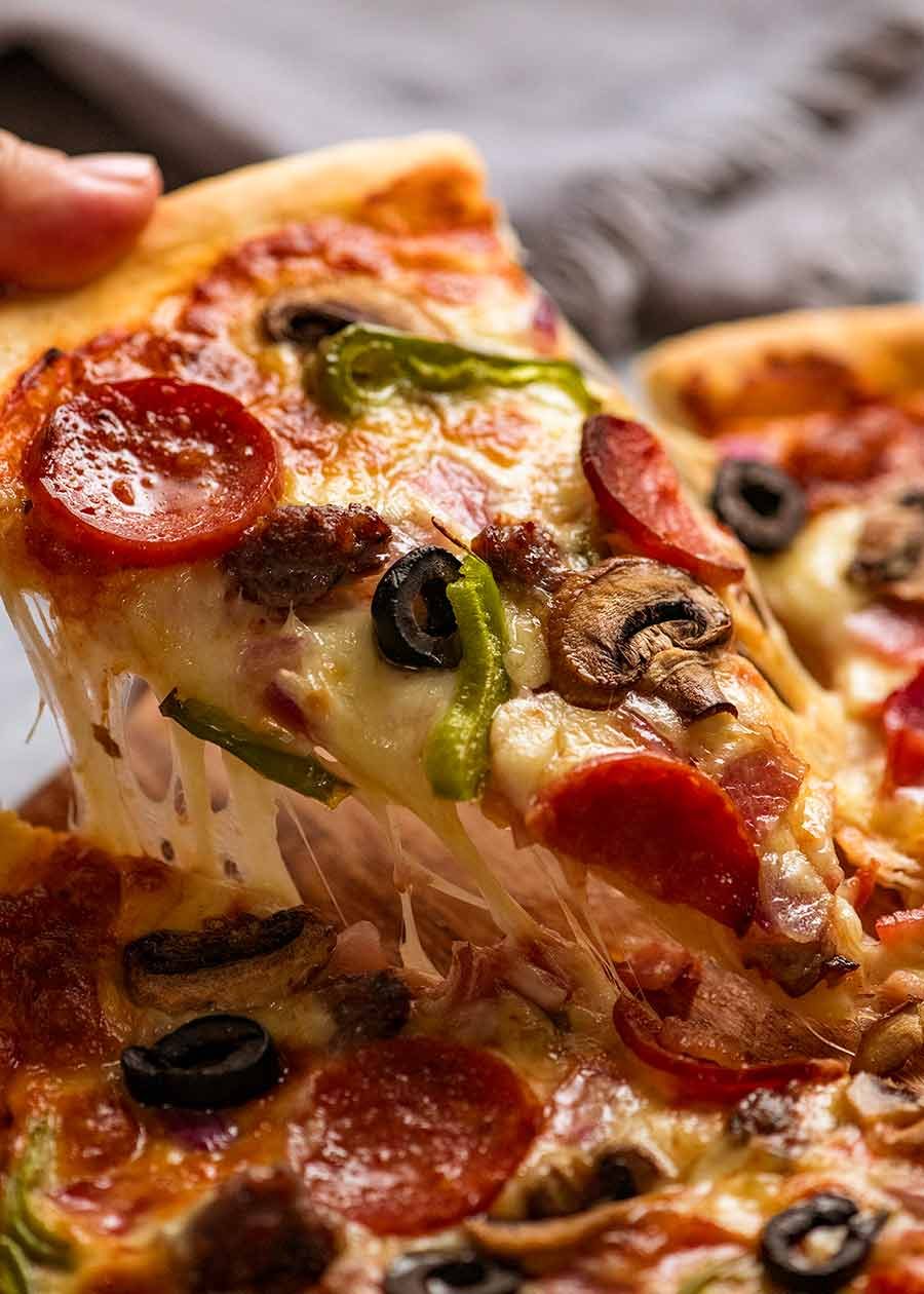 Cheese pull - No Yeast Pizza
