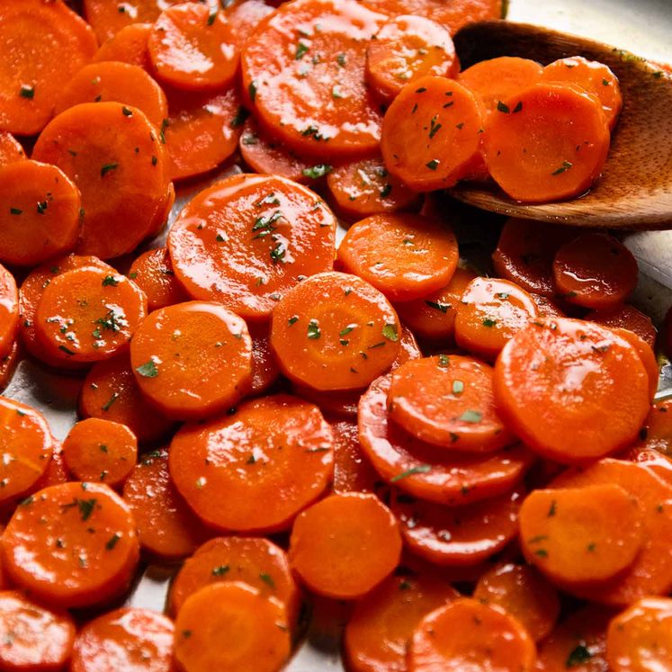 French Glazed Carrots - Carottes Vichy